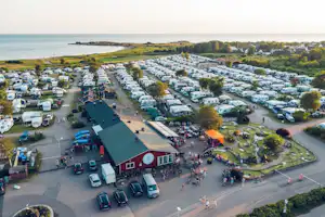 Hansagård Camping & Resort - Luftaufnahme des Campingplatzes