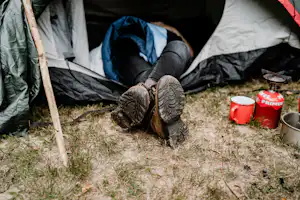 Harz-Camp Bremer Teich - Campinggast in einem Zelt