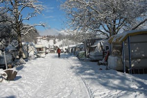 Heidis Camping - Blick auf die Standplätze im Winter