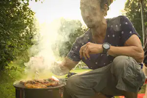 Hoeve de Gastmolen - Grillbereich auf dem Campingplatz