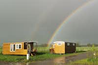 Höpkens Ferienwohnungen und Campingplatz - Regenbogen auf dem Campingplatz