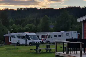 Hotings Camping - Standplatzwiese auf dem Campingplatz