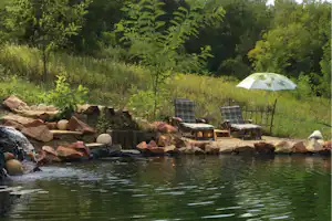 Koppány Pines Camping Hungarian Country Camping - Naturschwimmteich am Campingplatz