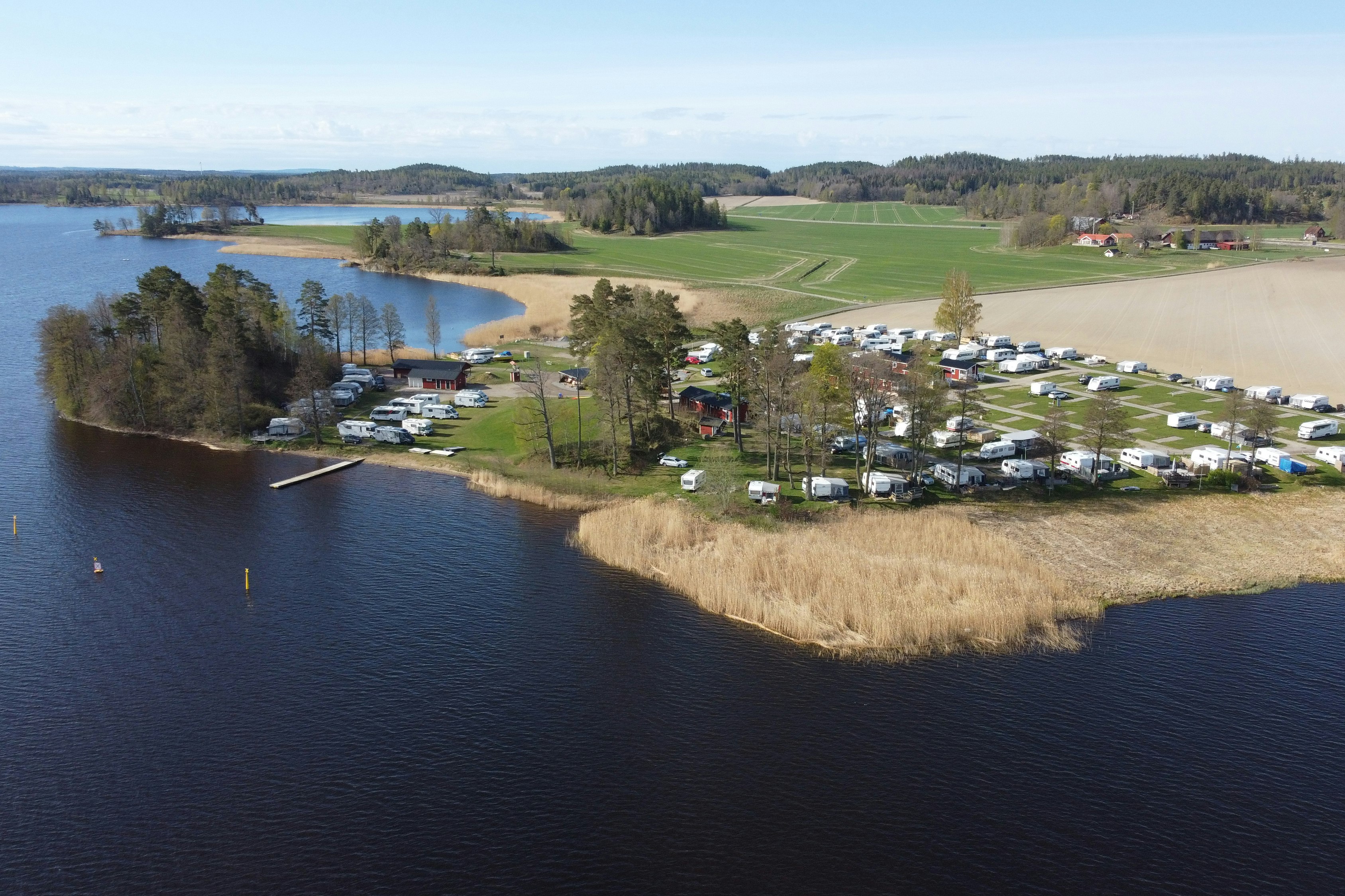 Husabergsudde Camping - Luftaufnahme vom Campingplatz