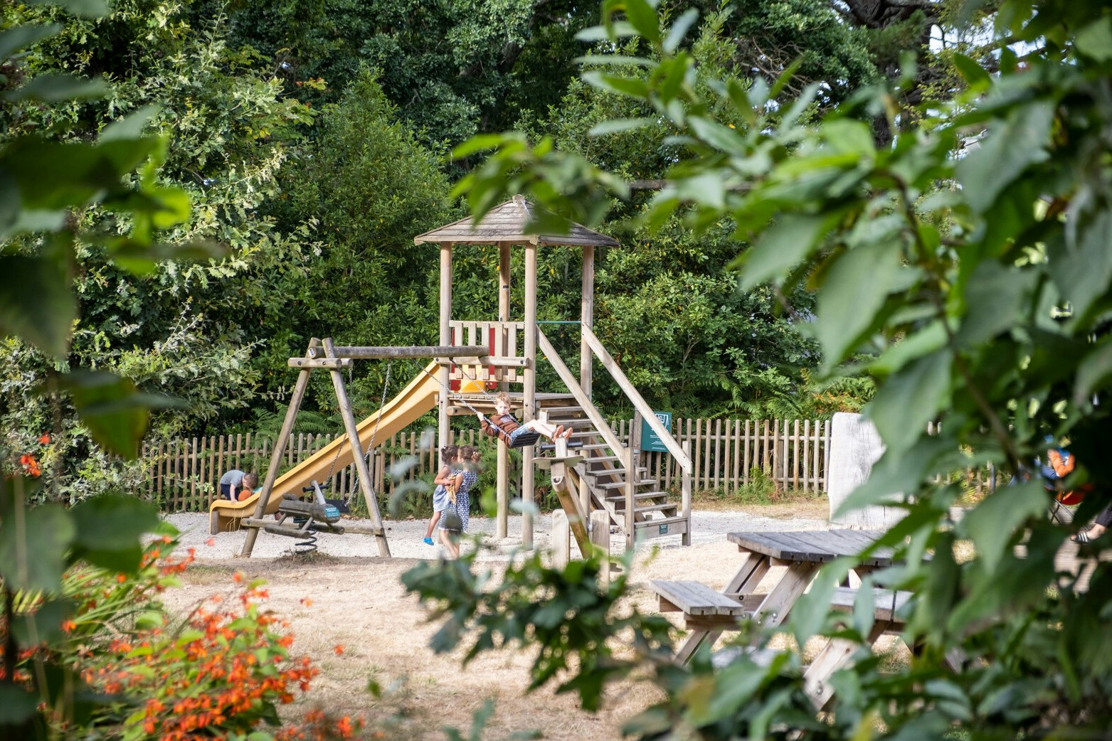 Huttopia Douarnenez  Huttopia Camping Douarnenez  - Kinderspielplatz auf dem Campingplatz