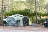 Huttopia Camping Fontvieille - Zeltplatz im Grünen