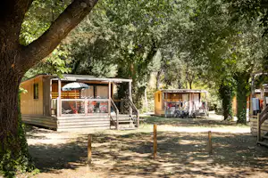 Huttopia Camping Le Moulin - Mobilheime auf dem Campingplatz