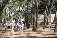 Huttopia Camping Noirmoutier - Gäste vom Campingplatz bei Fahrradtour in der Umgebung