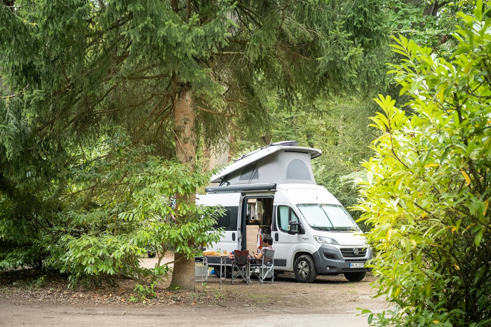 Huttopia Camping Rambouillet - Standplätze im Grünen auf dem Campingplatz