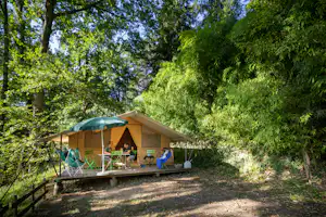 Huttopia Sarlat Huttopia Camping Sarlat Les Perrières - Glamping-Zelt mit Terrasse