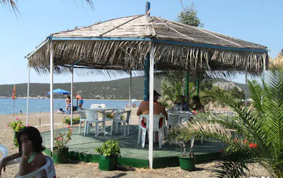 Hydra's Wave Camping