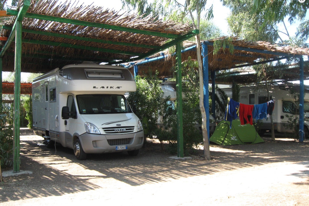 Hydra's Wave Camping