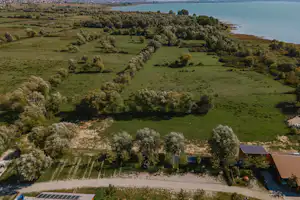 Hysaj Agroturizëm Hotel & Camping - Luftaufnahme des Campingplatzes