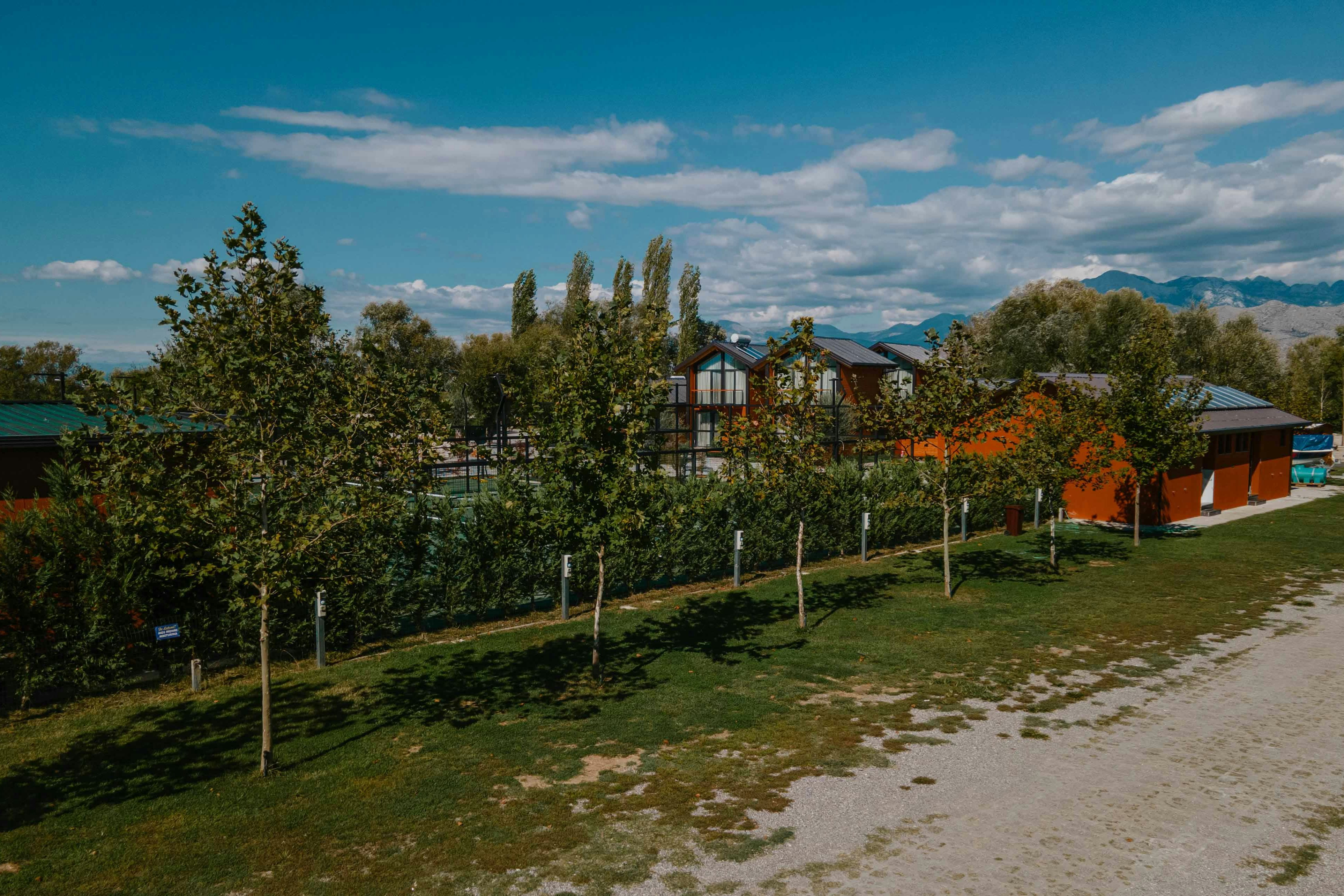 Hysaj Agroturizëm Hotel & Camping - Standplätze auf dem Campingplatz