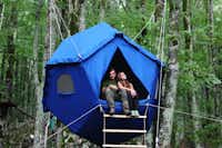 International Camping Etruria - Glamping zwischen Bäumen auf dem Campingplatz