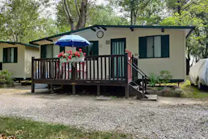 Isola del Paradiso - Mobilheim mit Veranda auf dem Campingplatz