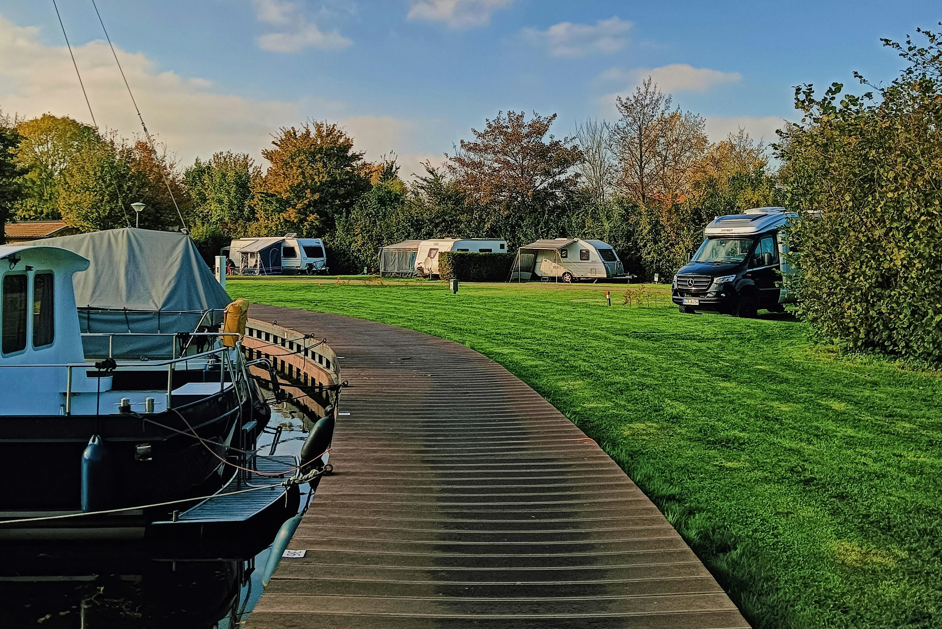 Jachthaven en Camping De Domp