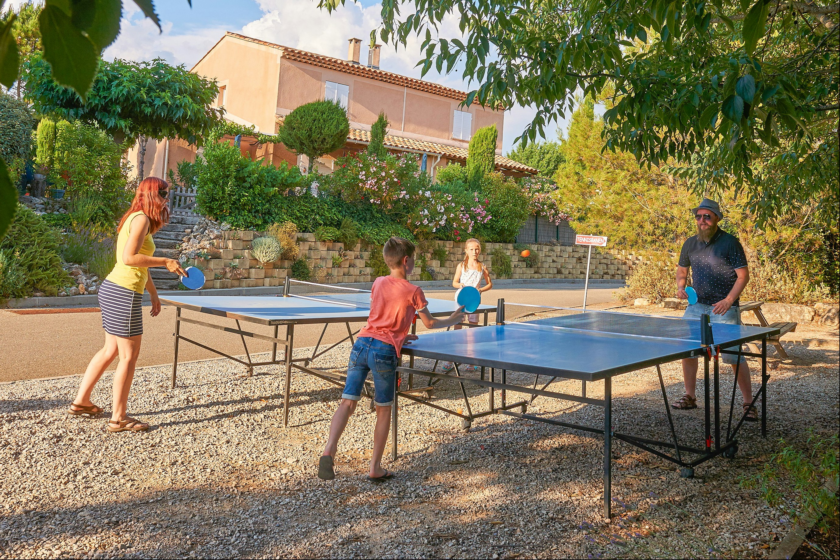 Jardin du Golf - Tischtennisplatte auf dem Campingplatz