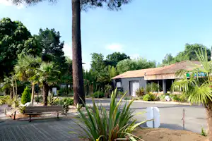 Kabana Village - Eingang des Campingplatzes
