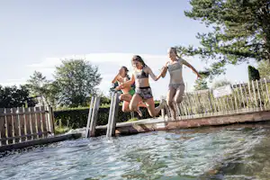 Kaiser Camping - Naturschwimmteich auf dem Campingplatz