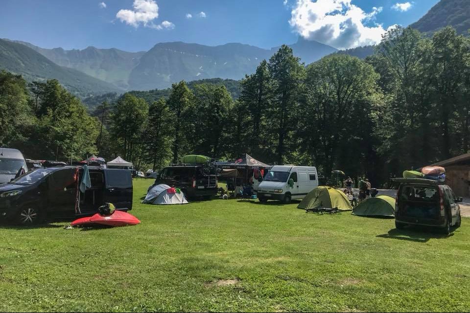 Kamp Lazar - der Wohnwagen- und Zeltstellplatz des Campingplatzes