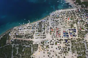 Kamp Oaza Lučica - Übersicht auf das gesamte Campingplatz Gelände