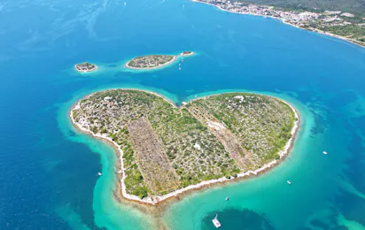 Taber Pašman Discrete Lodging
