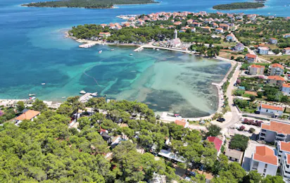 Taber Pašman Discrete Lodging