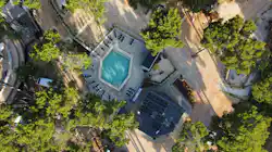 Taber Pašman Discrete Lodging