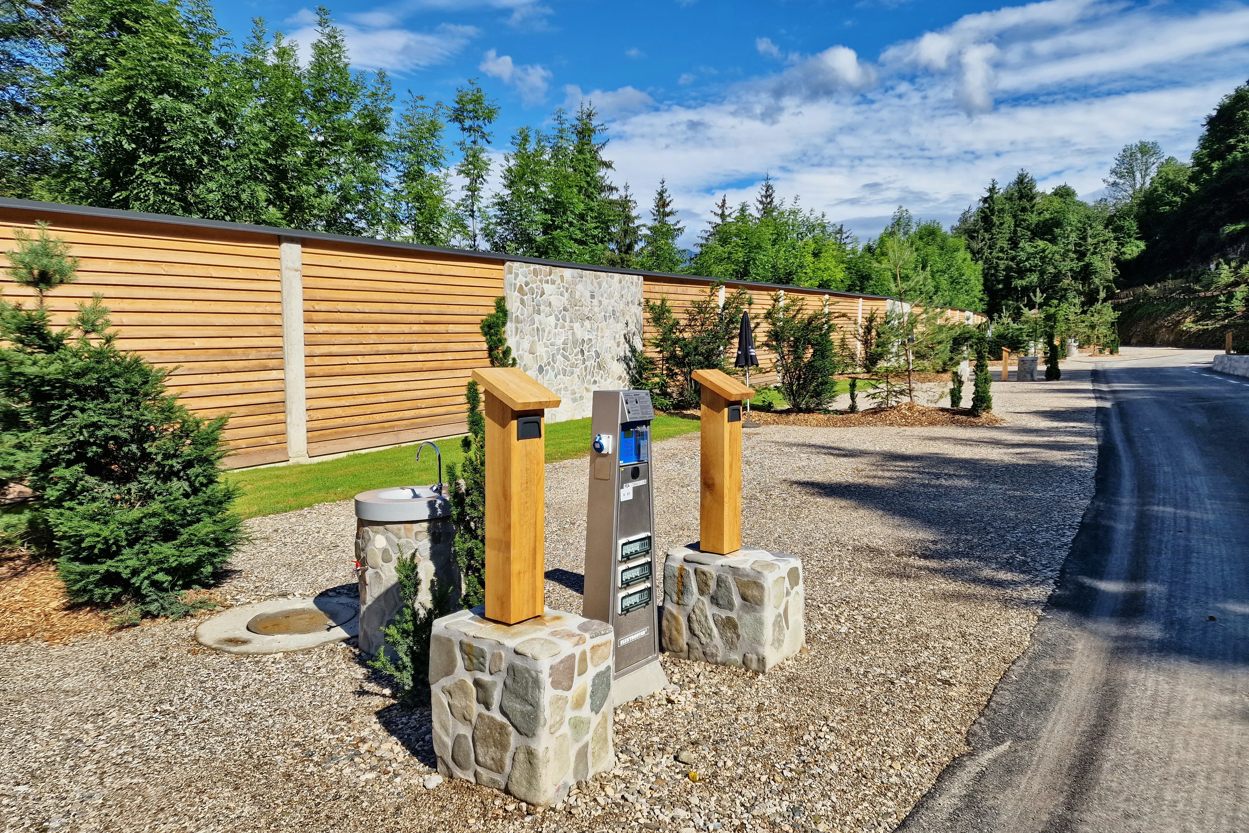 Kamp Prodnik - Standplätze mit Wasser- und Stromanschluss