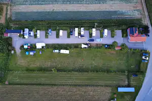 Kamp odmorište Sabljaci - Luftaufnahme des Campingplatzes