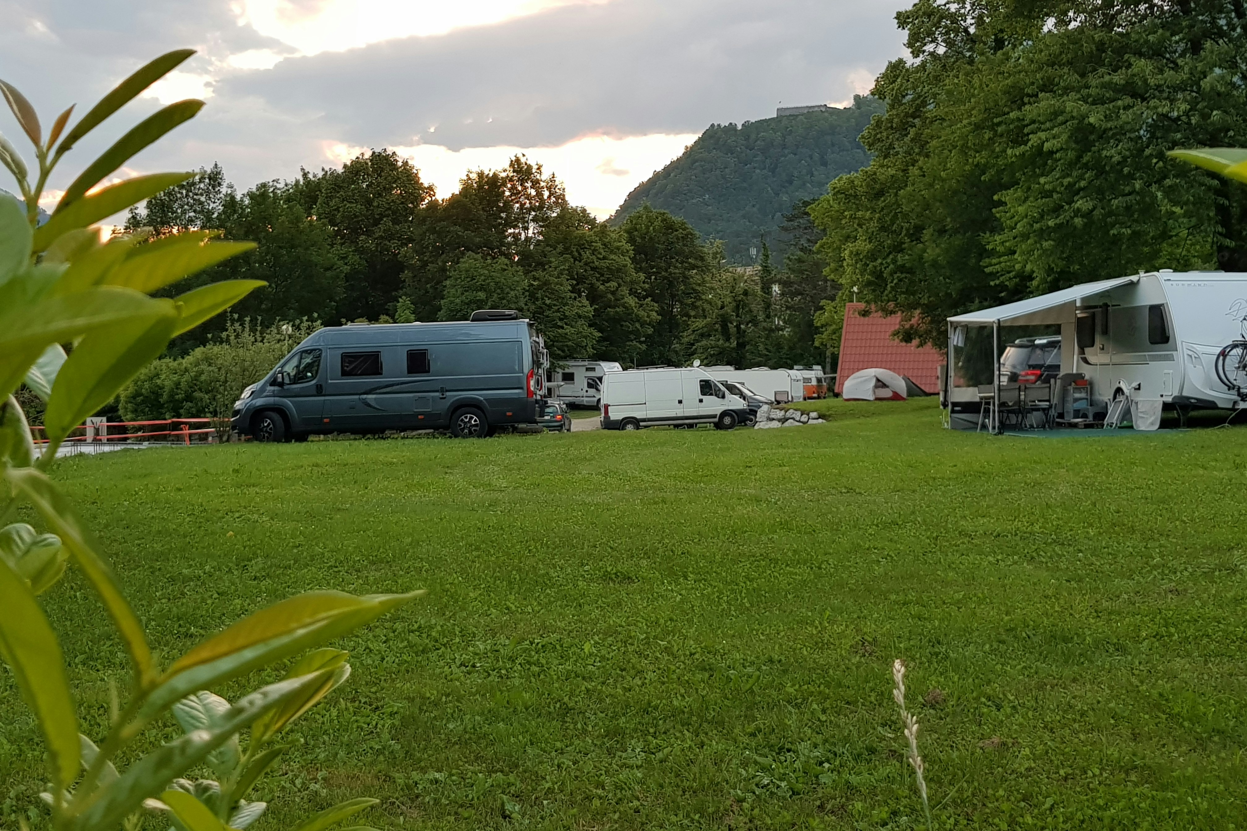 Kamp Siber - Stellplätze auf der Wiese