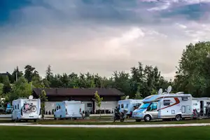 Kamp Slapić - Wohnmobile auf Stellplätzen