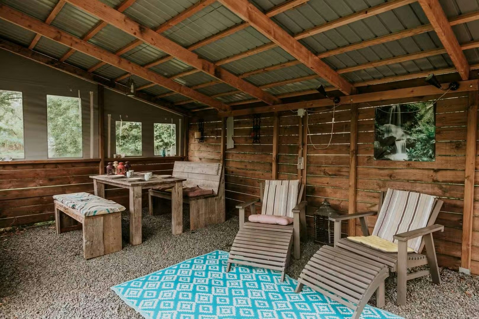 Kampari Aufenthaltsbereich einer großen Safarizelt-Mietunterkunft