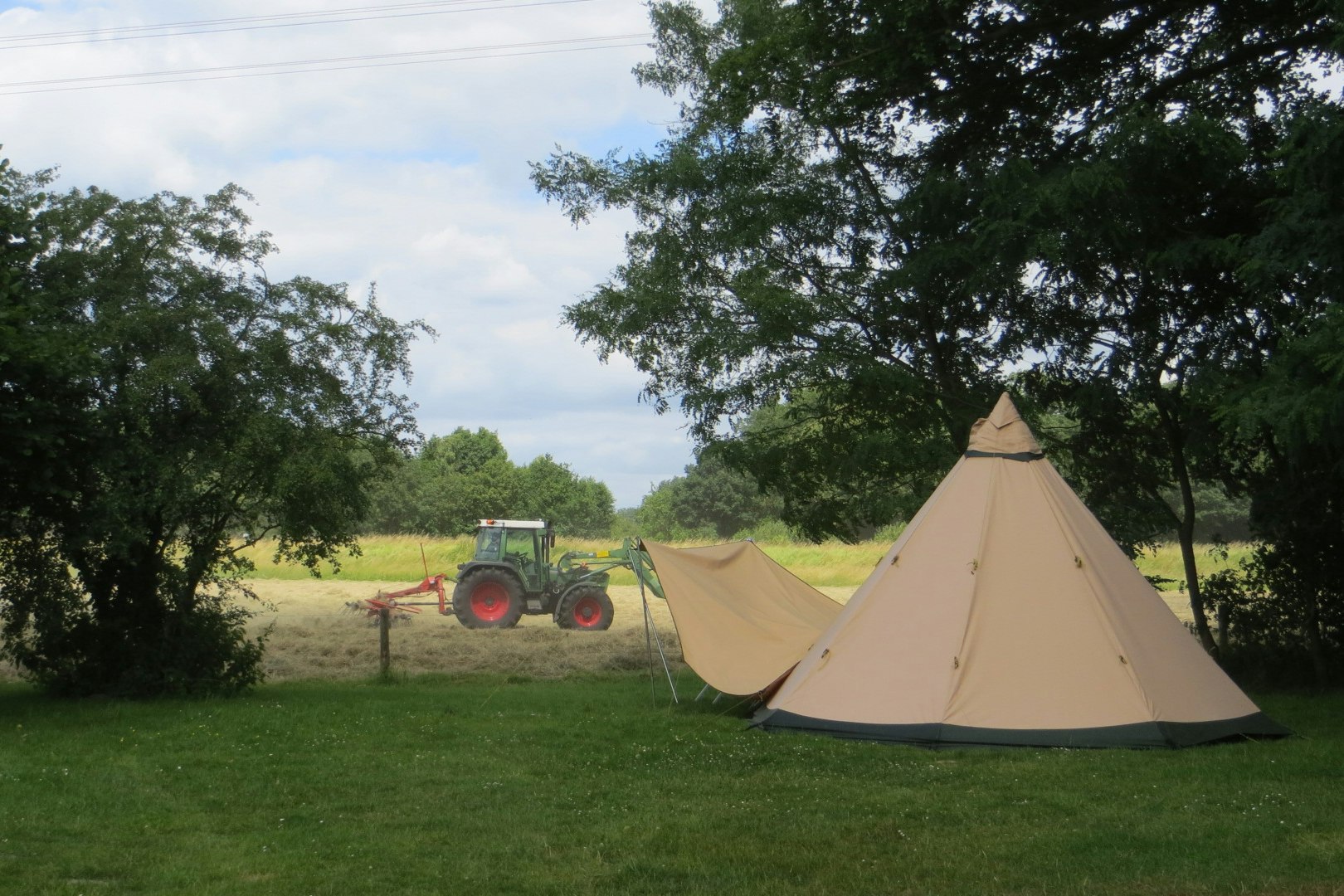 Kampeerboerderij De Baankreis - Zeltplatz auf der Wiese