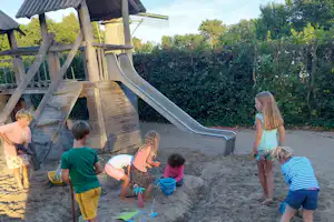 Kampeerterrein Buitenduin - Kinderspielplatz auf dem Campingplatz