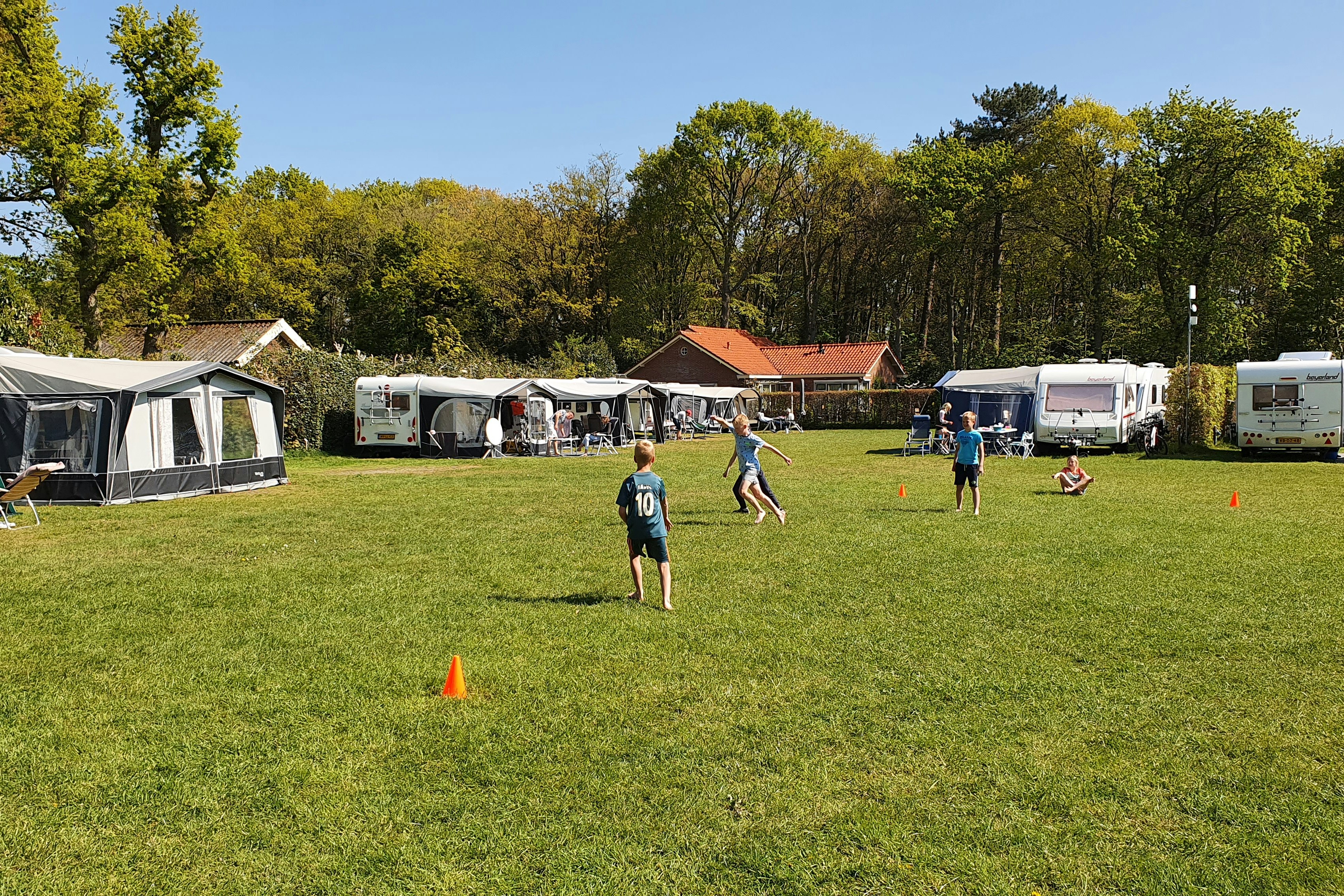 Kampeerterrein Buitenduin - Standplatzwiese auf dem Campingplatz
