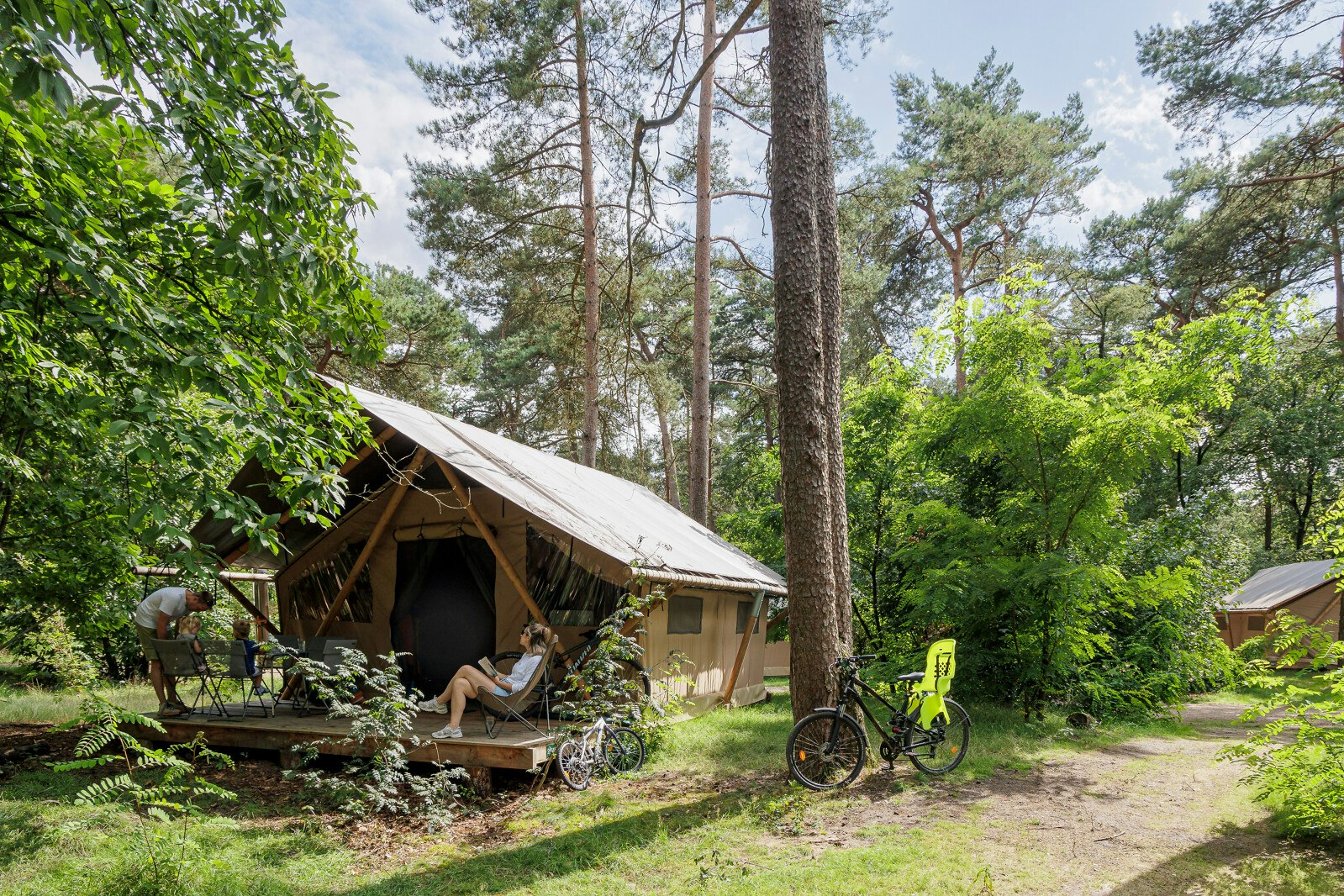 Camping Huttopia De Veluwe - Glamping-Zelt auf dem Campingplatz