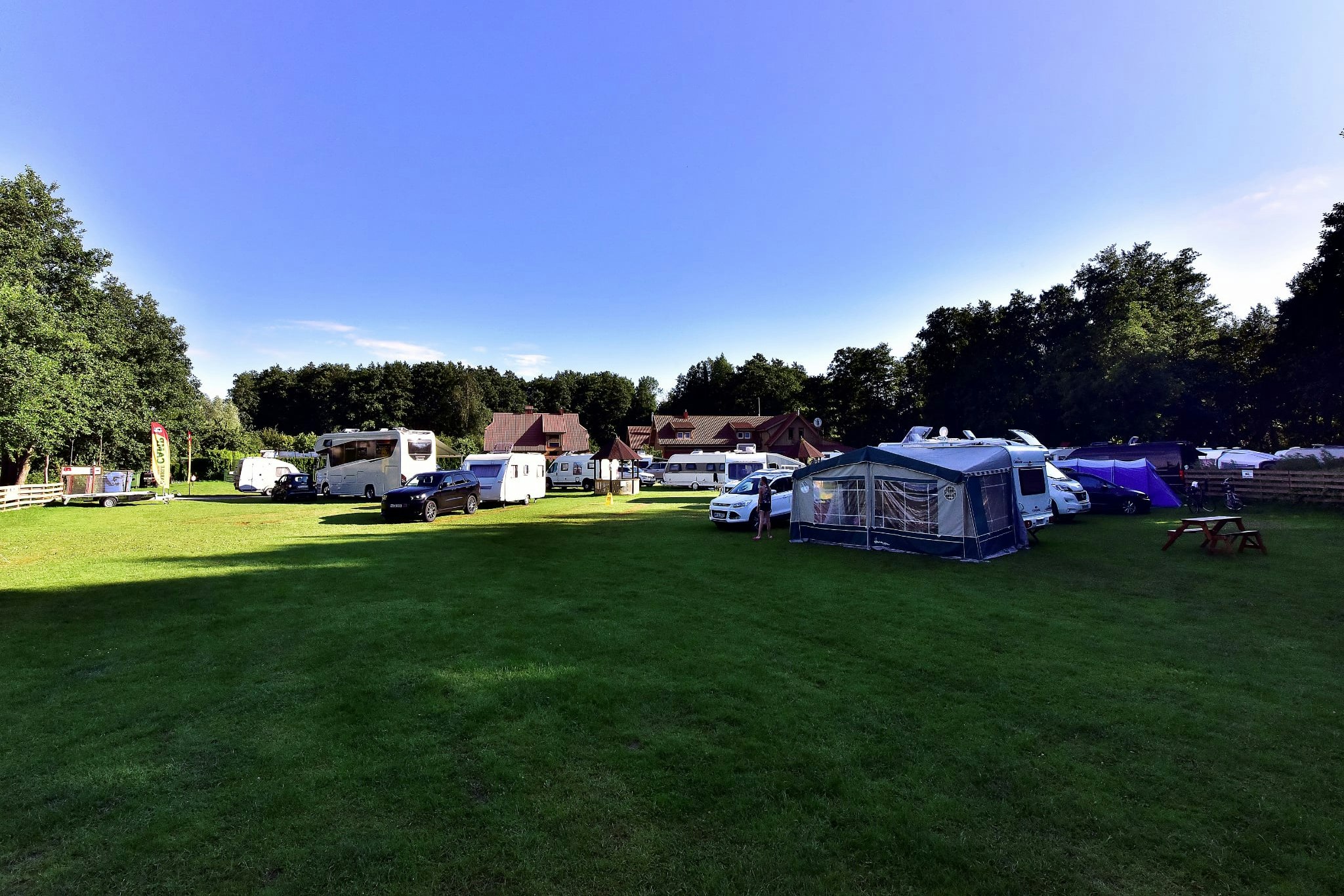 Karkle Camp - Standplätze auf der Wiese auf dem Campingplatz