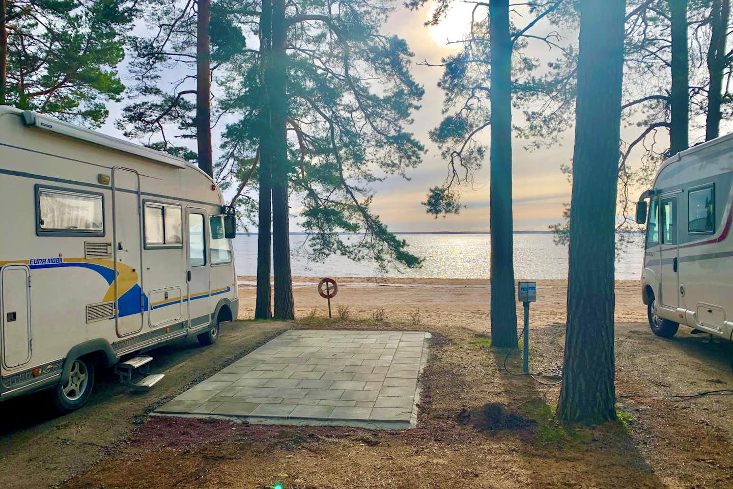 Karlstad Camping Bomstad Baden - Stellplätze mit Aussicht auf den See