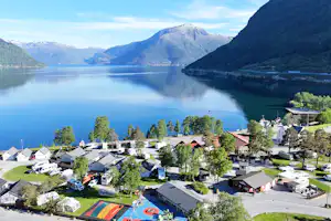 Kinsarvik Camping - Luftaufnahme des Campingplatzes