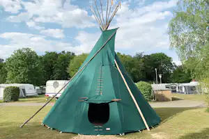 KNAUS Campingpark Bleckede - Tipizelte auf dem Campingplatz