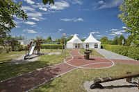 KNAUS Campingpark Eschwege - Spielplatz und Veranstaltungszelte auf dem Campingplatz