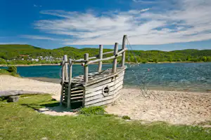 KNAUS Campingpark Eschwege - Spielschiff für Kinder am Strand