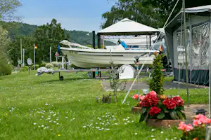 KNAUS Campingpark Mosel/Burgen - Wohnmobil- und Wohnwagenstellplätze