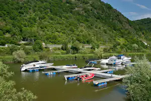 KNAUS Campingpark Mosel/Burgen - Yachthafen auf dem Campingplatz