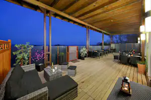 KNAUS Campingpark Rügen - Terrasse