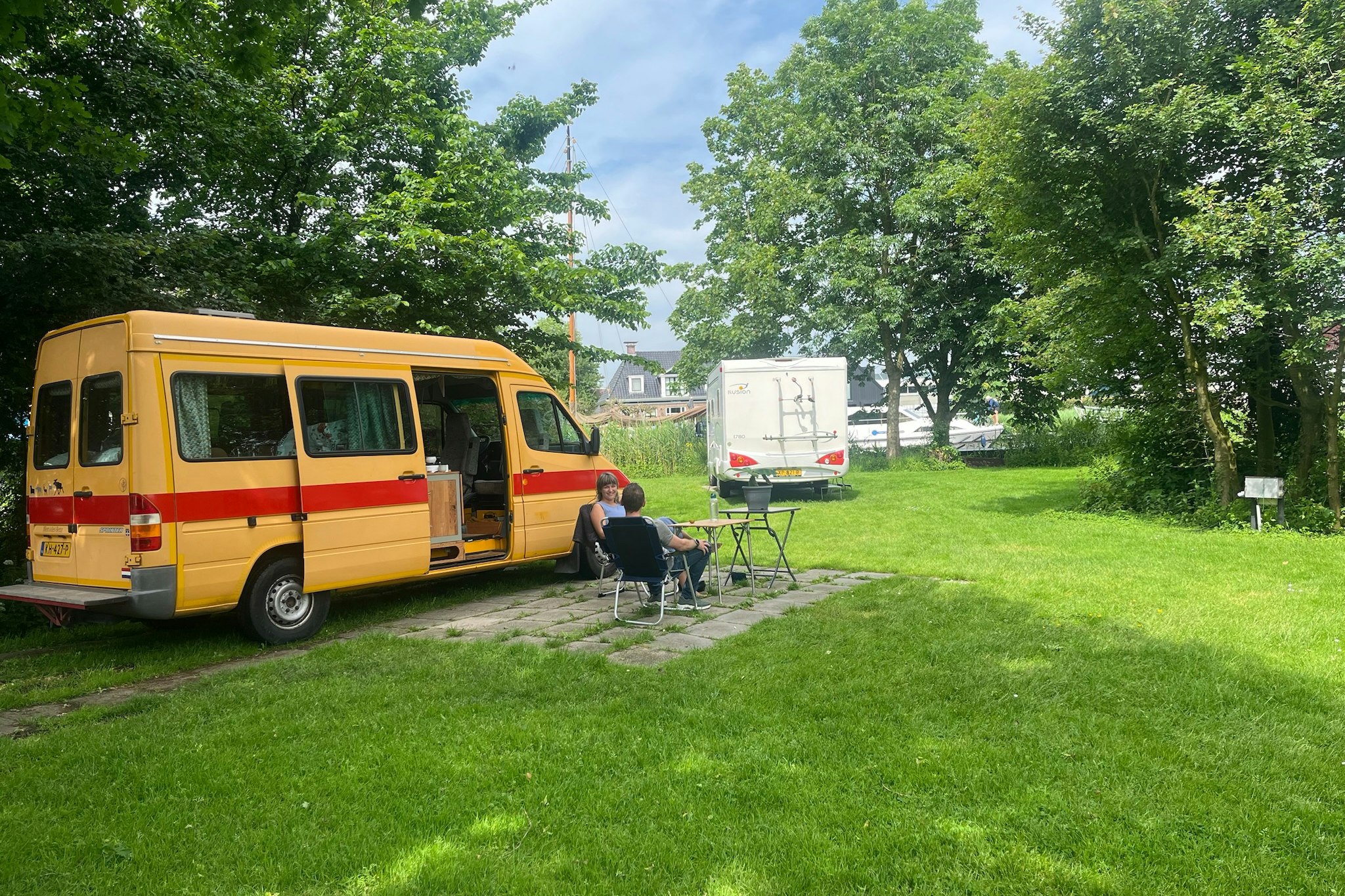 Koekoek en de waard - Standplatzwiese auf dem Campingplatz