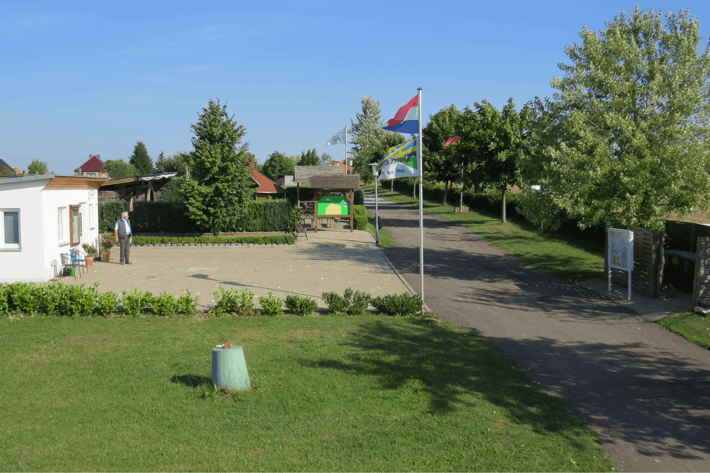 Komfort-Campingplatz Panoramablick - Anmeldung und Behindertensanitäranlage auf dem Campingplatz