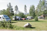 Koppang Camping & Hytter -  Wohnwagenstellplätze im Grünen auf dem Campingplatz